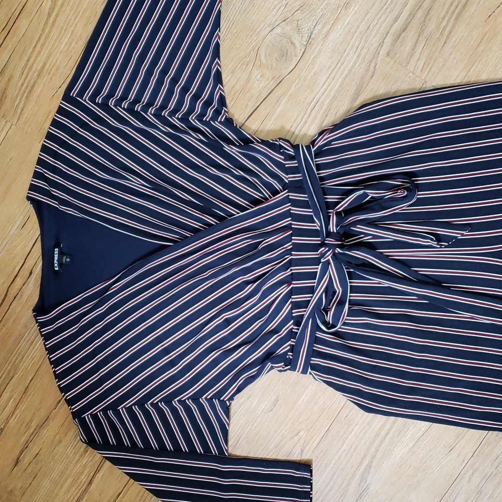 ♦️♦️ SOLD ♦️♦️Express Jumpsuit - Picture 5 of 13